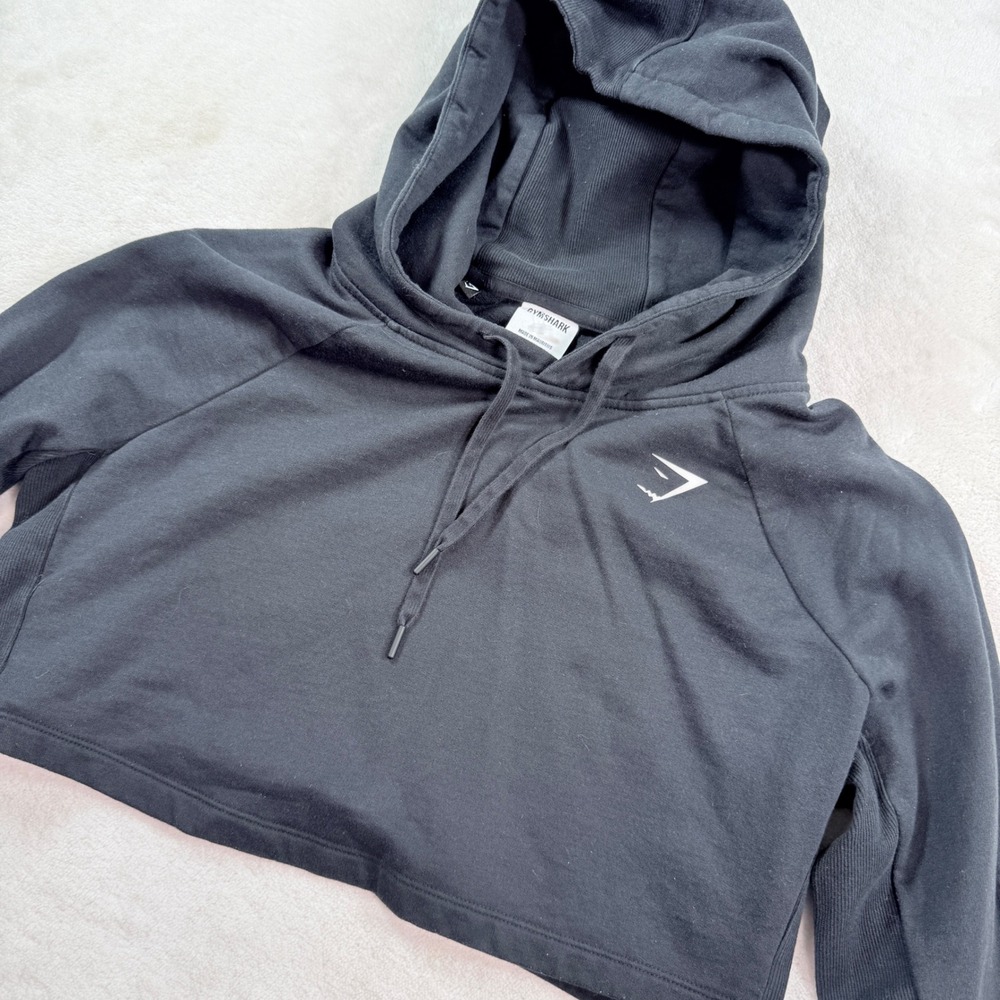 Gymshark Womens Black Cropped Hoodie Small Raglan Sleeve Pullover Sweatshirt
